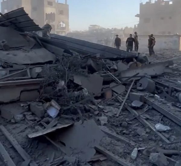 Πόλεμος Ισραήλ – Χαμάς: Αναφορές για βομβαρδισμό τζαμιού στη Γάζα «με πολλούς νεκρούς»