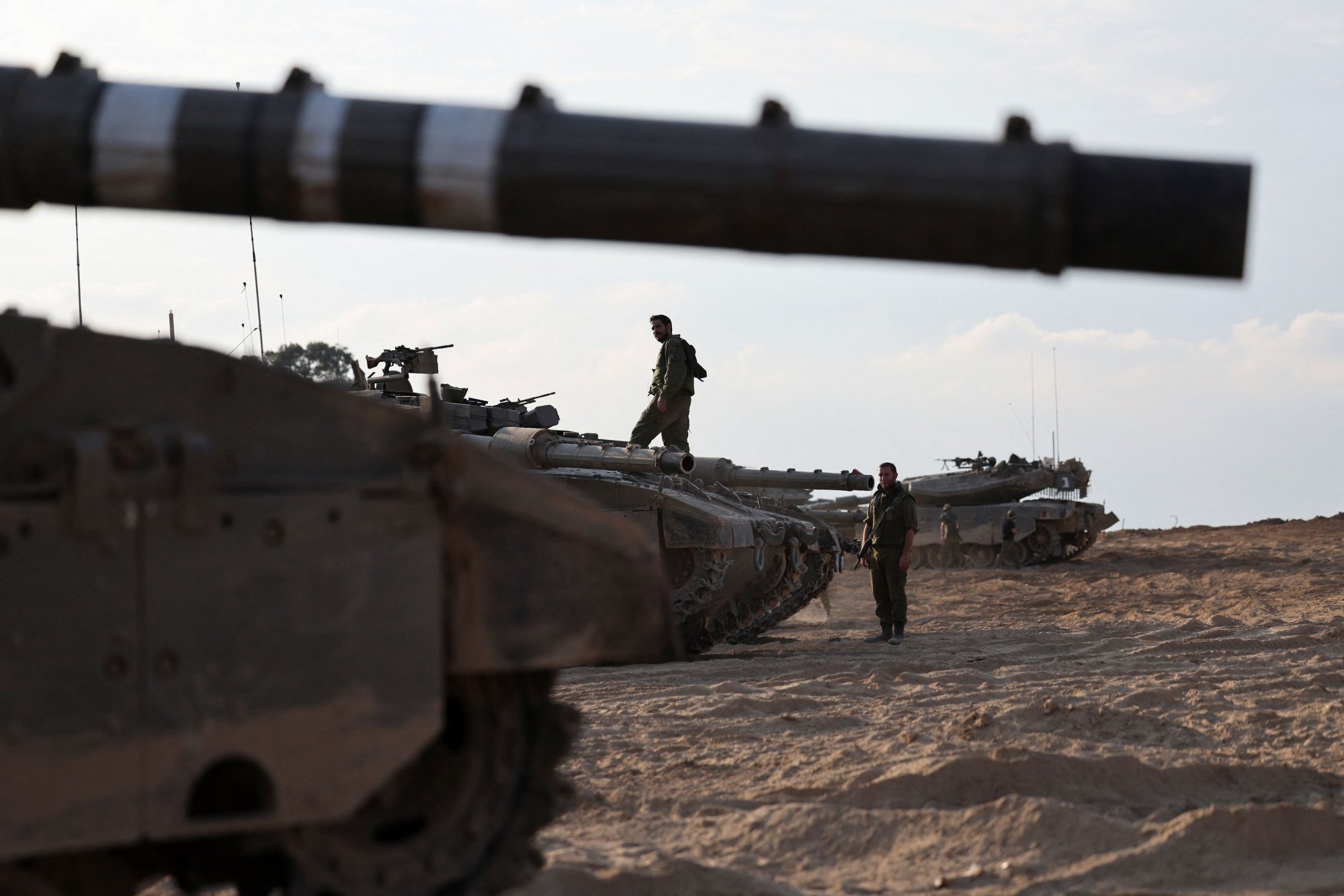 Ανήσυχοι οι ειδικοί από την ανεξέλεγκτη παραπληροφόρηση για τη σύγκρουση Ισραήλ - Παλαιστινίων