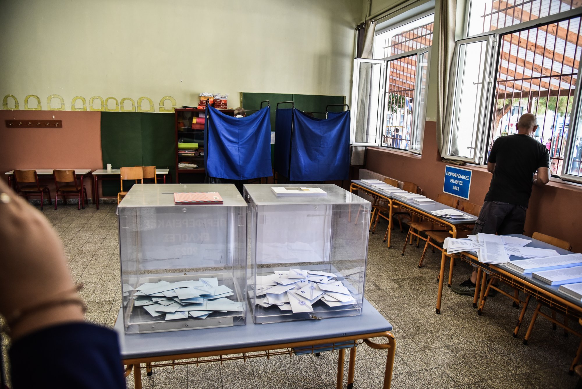 Αυτοδιοικητικές εκλογές: Αδιαμφισβήτητη νίκη της ΝΔ - Κομματική απειθαρχία στον ΣΥΡΙΖA