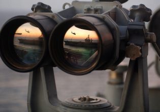 Επιχειρήσεις επιστρατεύουν πρώην μυστικούς πράκτορες με μισθό 5.000 ευρώ την ώρα