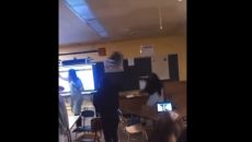 Οργή στις ΗΠΑ: Μαθήτρια πέταξε καρέκλα στο κεφάλι καθηγήτριας