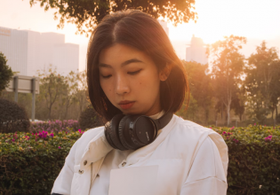 Κίνα: Η Gen Z γενιά – Νέοι, ωραίοι και… τσιγκούνηδες