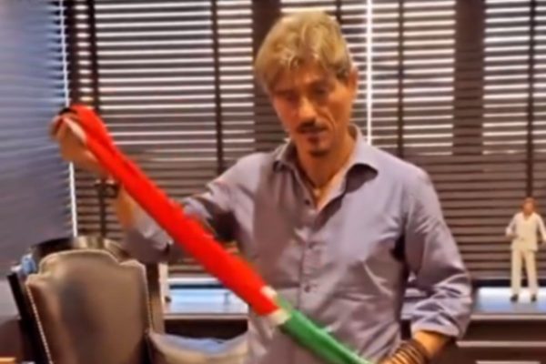 Γιαννακόπουλος: «Είχα φτιάξει κοινά κασκόλ Ολυμπιακού – Παναθηναϊκού για να πάω ΣΕΦ, αλλά ίσως να μην είμαστε έτοιμοι ακόμα»