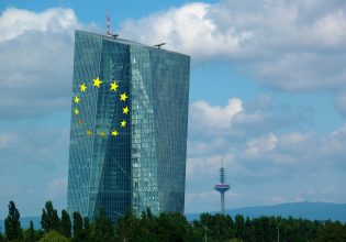 ΕΚΤ: Στην Αθήνα η κρίσιμη συνεδρίασή της – Τι θα γίνει με τα επιτόκια