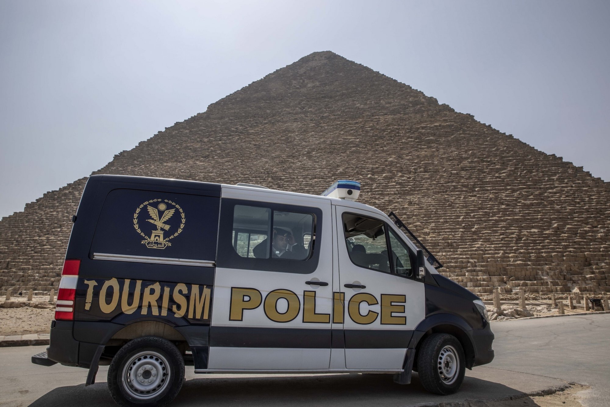 Πυροβολισμοί στην Αίγυπτο: Αιγύπτιος αστυνομικός σκότωσε δύο Ισραηλινούς τουρίστες