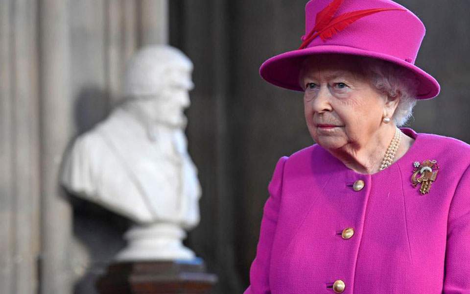 Γιατί κανείς δεν είδε την κρίση; – To «ερώτημα της βασίλισσας» επιστρέφει με εκδίκηση