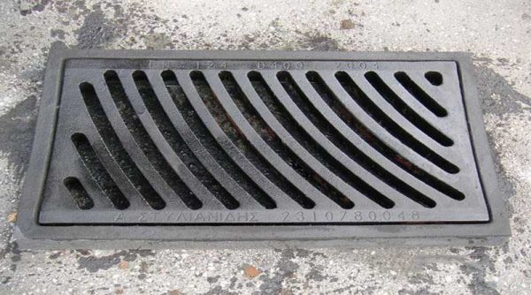 Πειραιάς: Άνδρας έπεσε σε φρεάτιο – Σε εξέλιξη επιχείρηση διάσωσης με τη συμμετοχή της ΕΜΑΚ