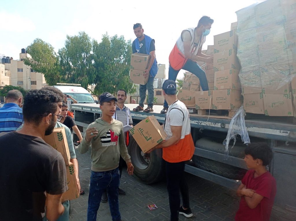 Ισραήλ: Οκτώ φορτηγά με ανθρωπιστική βοήθεια εισέρχονται στη Λωρίδα της Γάζας