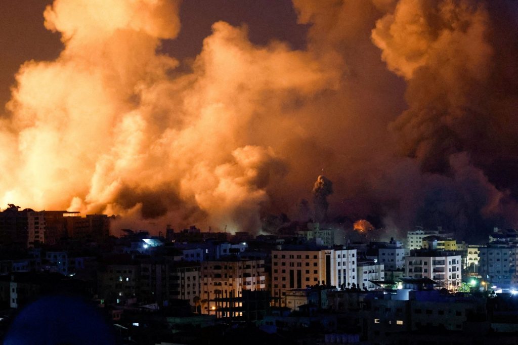 Ισραήλ: «Μπήκαν» από στεριά, θάλασσα και αέρα – Το χρονικό της αιματηρής επίθεσης της Χαμάς