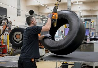 Γερμανία: Σχεδιάζει βοήθεια 50 δισ. ευρώ για τις βιομηχανίες της