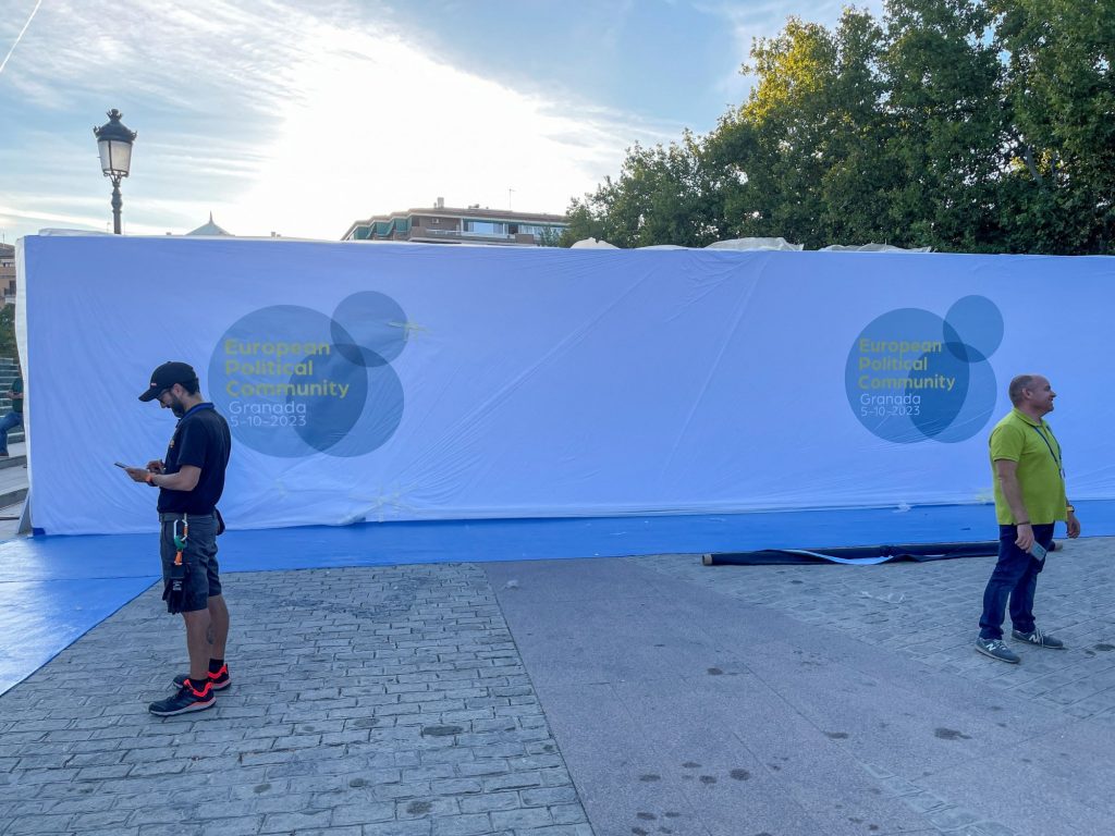 Στην Ισπανία συζητούν οι Ευρωπαίοι ηγέτες για διεύρυνση και Μεταναστευτικό