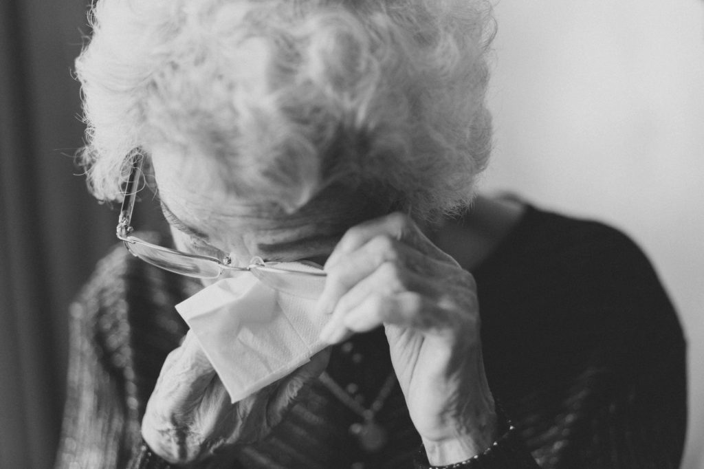 Ιωάννινα: Πονηρά θυληκά ξάφριζαν ηλικιωμένους χωρίς να πάρουν… μυρωδιά