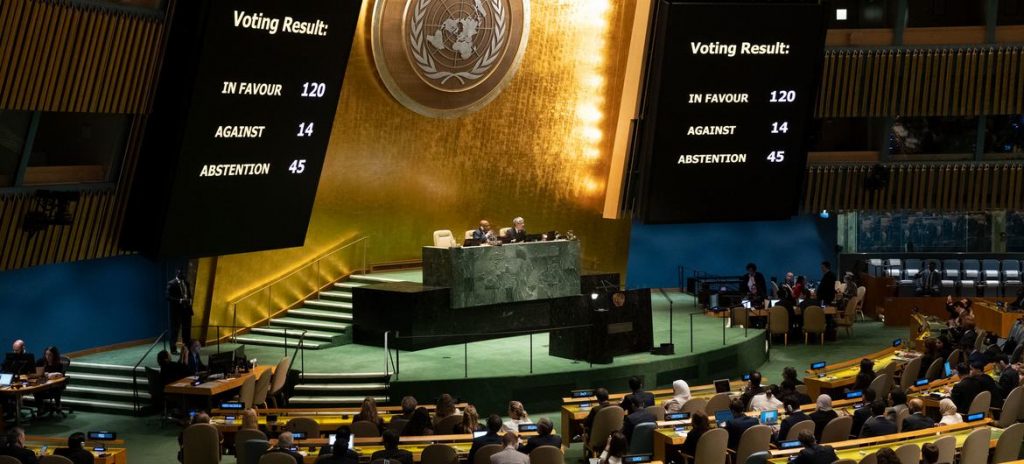 Πόλεμος Ισραήλ – Χαμάς: Εγκρίθηκε ψήφισμα για «ανθρωπιστική εκεχειρία» από τη Γενική Συνέλευση του ΟΗΕ