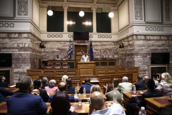 Διπλός στόχος στον σχεδιασμό του ΣΥΡΙΖΑ – Τι ετοιμάζει η Κουμουνδούρου