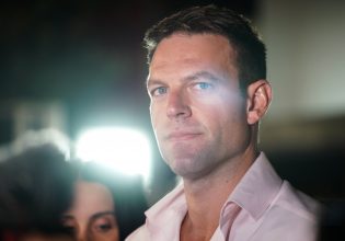 «Γιατί είπα θέλουμε δύο αγόρια»: Ο Κασσελάκης μετά το σάλο εξηγεί