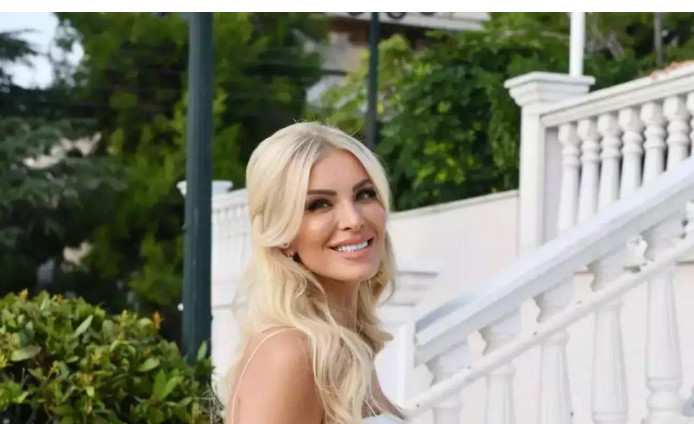 Κατερίνα Καινούργιου: Λαμπερή νονά