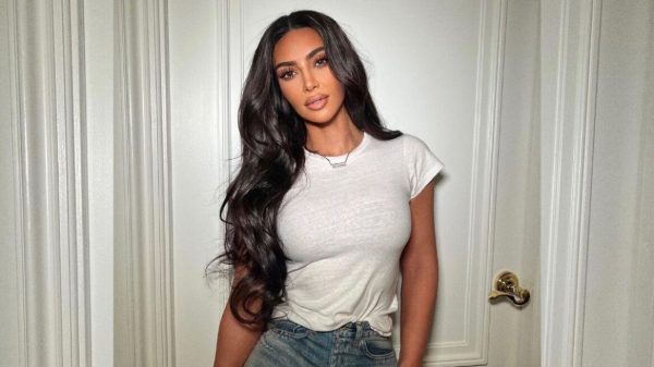 Viral το βίντεο με την Άννα Γουίντουρ να «σνομπάρει» την Κιμ Καρντάσιαν