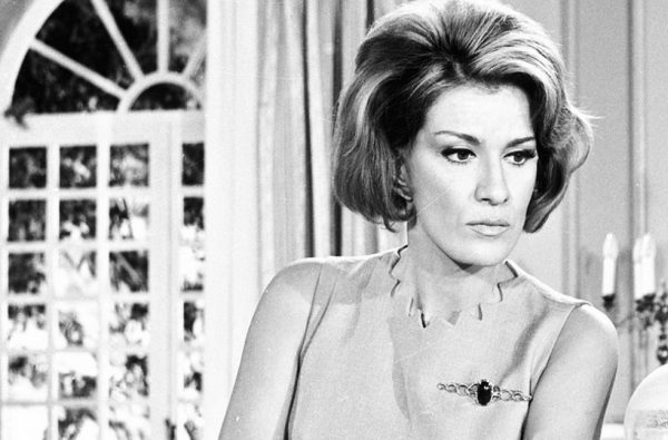 Νίκος Μουρατίδης για Μαίρη Χρονοπούλου: «Μεταμορφωνόταν κάτω από τα φώτα» – Τσακώνονταν κάθε εβδομάδα