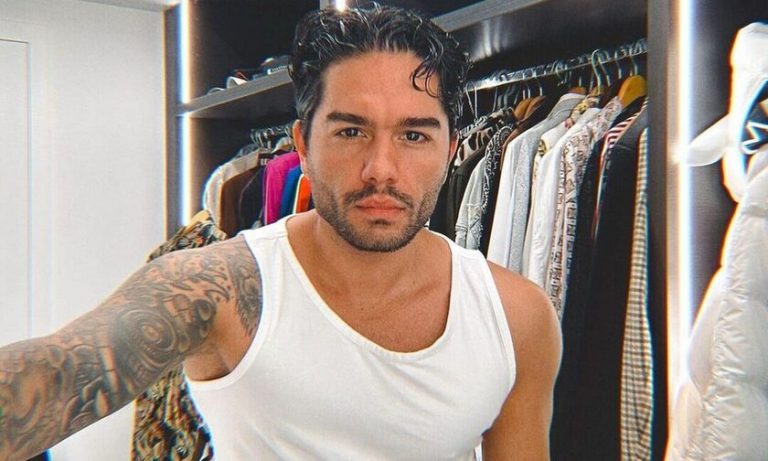 Χρήστος Μάστορας: Τα καλλιτεχνικά σχέδια του και τι ετοιμάζει για τον χειμώνα