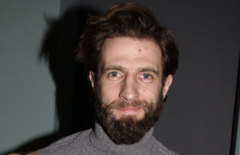 Μάξιμος Μουμούρης: «Χρωστάω ένα «ευχαριστώ» στην γυναίκα μου»