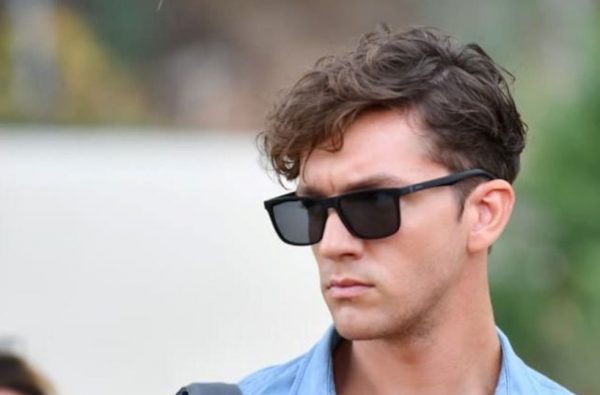 Μιχαήλ Ταμπακάκης: «Ήταν δύσκολα, αλλά διασκεδαστικά τα γυρίσματα στο «Ναυάγιο»