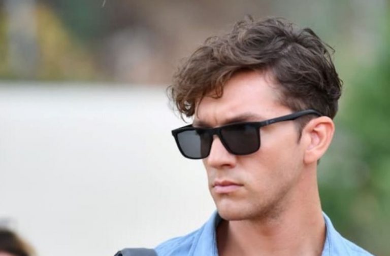 Μιχαήλ Ταμπακάκης: «Ήταν δύσκολα, αλλά διασκεδαστικά τα γυρίσματα στο «Ναυάγιο»