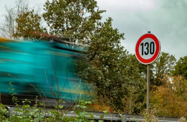 Προς νέα όρια ταχύτητας στις εθνικές οδούς – Ποια είναι η τάση