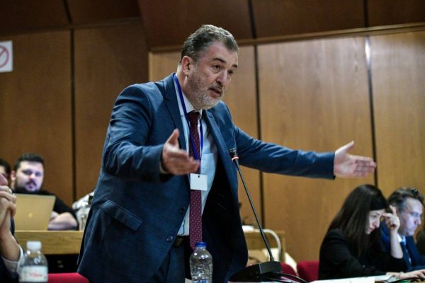 Κώστας Παπαδάκης: Στην Αθήνα ό,τι έχει κατακτηθεί οφείλεται στον μαζικό αγώνα κινημάτων αντίστασης