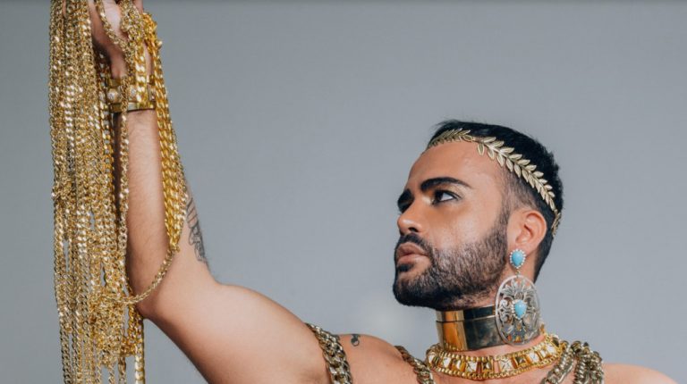 Περικλής Κονδυλάτος: «Στιλιστικά δεν συμφωνώ σε τίποτα με την Σοφία Χατζηπαντελή»