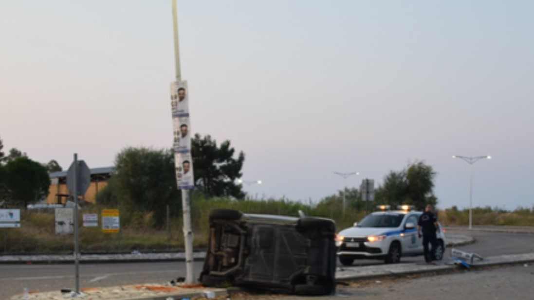 Τροχαίο στο Μεσολόγγι: Νεκρός ο 24χρονος οδηγός - Σοβαρά τραυματίας ο συνοδηγός