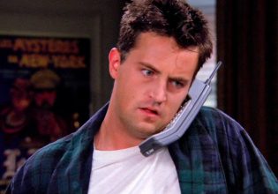 Μάθιου Πέρι: Οι καλύτερες σκηνές του Τσάντλερ Μπινγκ στα «Φιλαράκια»