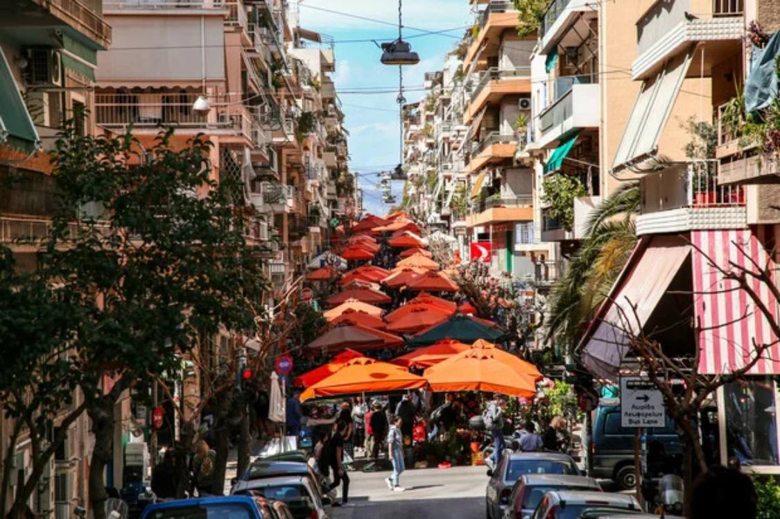 Η ελληνική γειτονιά που είναι στις καλύτερες του κόσμου - Δεν το πιστεύει ούτε ο οδηγός του λεωφορείου 