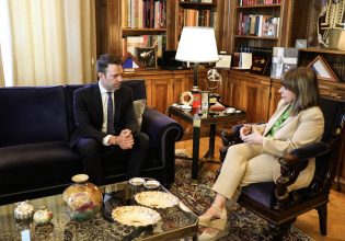 Στέφανος Κασσελάκης: Η πρώτη συνάντηση με την Κατερίνα Σακελλαροπούλου στο Προεδρικό Μέγαρο
