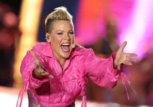 Pink: Με λοίμωξη του αναπνευστικού, ακυρώνει κι άλλες συναυλίες