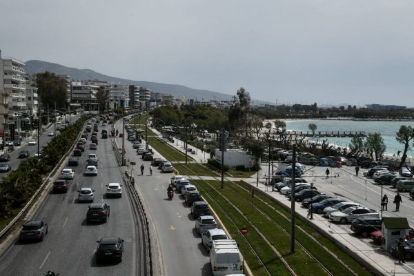 Γλυφάδα: Βρέθηκε βόμβα του Β’ Παγκοσμίου Πολέμου – Κλείνει η Ποσειδώνος