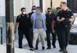 «Έχω συνευρεθεί με πολιτικούς, ηθοποιούς…» – Ο πρώην παίκτης ριάλιτι αποκαλύπτει πως βρήκε το 1,5 εκατ. ευρώ