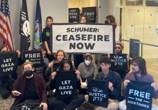 ΗΠΑ: «Αφήστε τη Γάζα να ζήσει» – Νέα διαδήλωση μέσα στο Καπιτώλιο από αμερικανοεβραίους