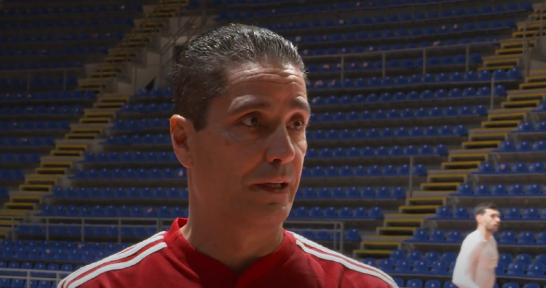 Έπιασε δουλειά στον Ερυθρό Αστέρα ο Σφαιρόπουλος (vid)