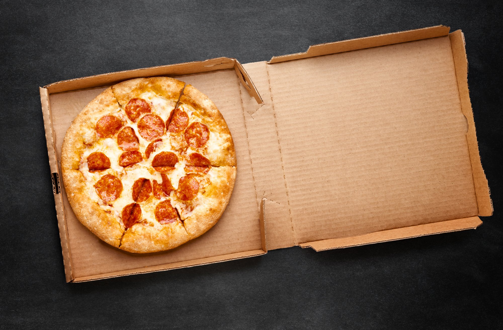 Γιατί η στρογγυλή πίτσα έρχεται σε τετράγωνο κουτί;