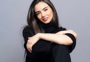 Σοφία Μανουσάκη: Με όμορφες μελωδίες στη μουσική σκηνή Σφίγγα