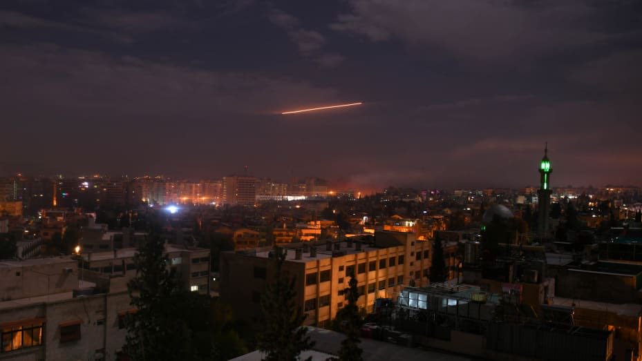 Ισραήλ: Αεροπορική επιδρομή εναντίον στρατιωτικών υποδομών της Συρίας