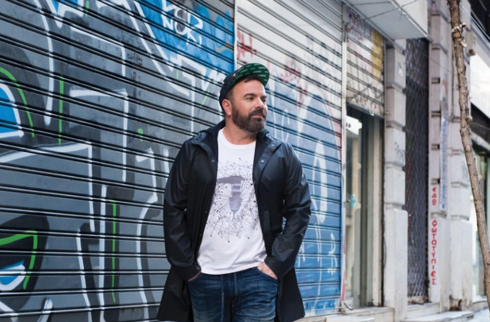 Βασίλης Καλλίδης: Το αγαπημένο μου χόμπι είναι να κάνω mute κόσμο στο Instagram