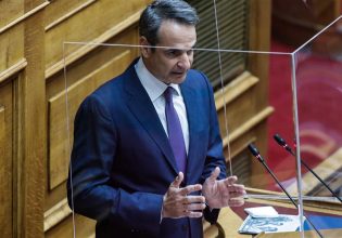 Νέα όπλα στο μέτωπο της ακρίβειας αναζητά η κυβέρνηση