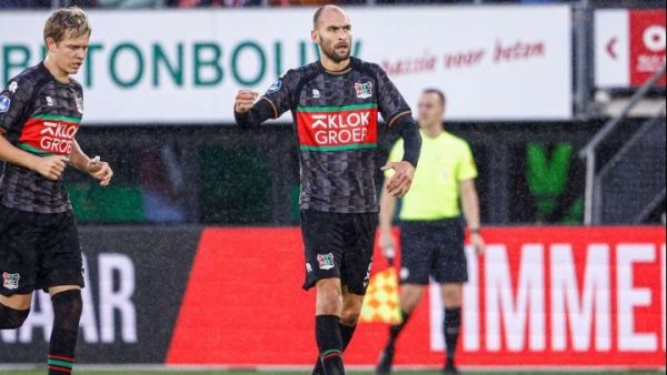 Ντοστ: «Είμαι καλά, περιμένω τα αποτελέσματα των εξετάσεων»