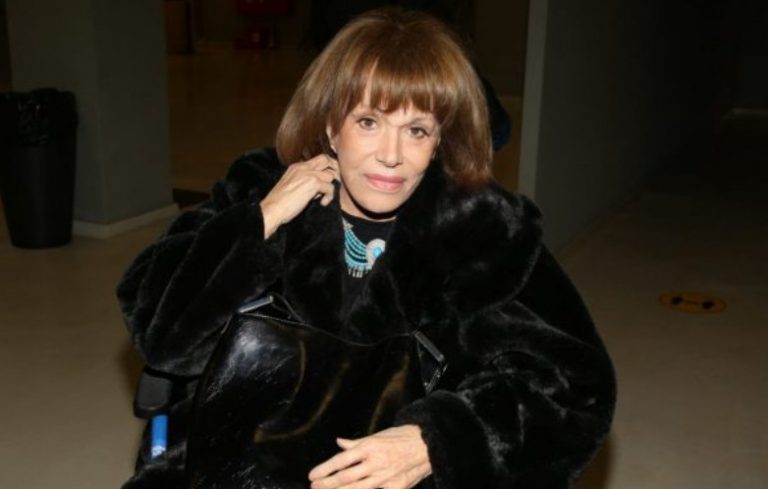 Μαίρη Χρονοπούλου: Δίνει μάχη για να κρατηθεί στη ζωή – «Προσευχηθείτε να επανέλθει»