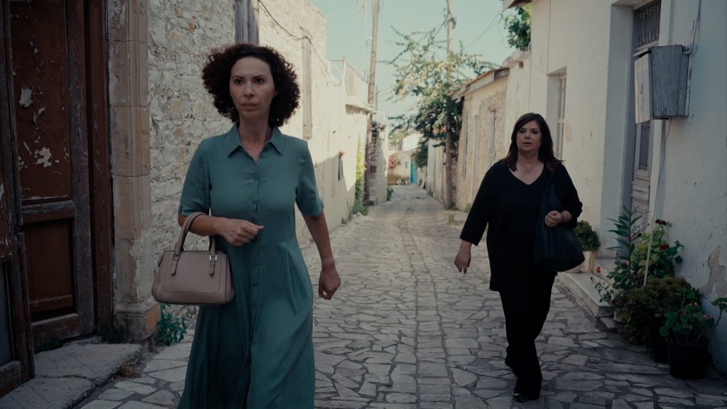 Εξελίξεις στη «Γη της Ελιάς»: Η Ιουλία θυμάται κάτι για τη γέννα της που θα ανατρέψει τα πάντα