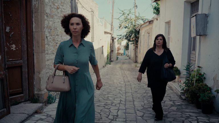 Εξελίξεις στη «Γη της Ελιάς»: Η Ιουλία θυμάται κάτι για τη γέννα της που θα ανατρέψει τα πάντα