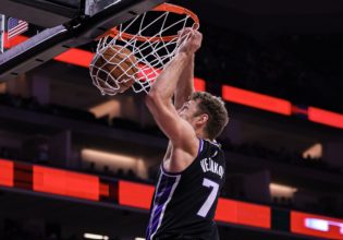 Βρίσκει τα «πατήματά» του ο Βεζένκοφ: Διψήφιος κόντρα στους Τζαζ