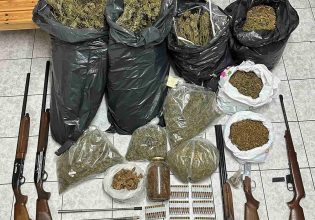 Όπλα, φυσίγγια, χασισέλαιο και κάνναβη βρέθηκαν σε σπίτι στη Χαλκιδική