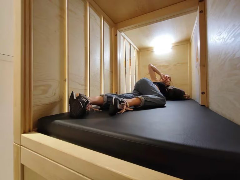 Ρεστοράν προσφέρει αστακό και ύπνο μαζί